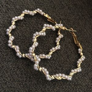 Pearl hoops